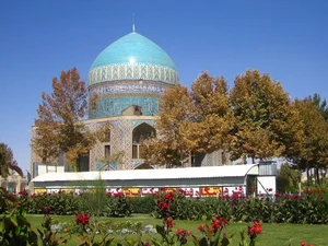 خواجه ربیع کیست ؟ معرفی آرامگاه خواجه ربیع مشهد - وبلاگ اقامت 24