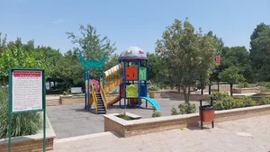 زمین بازی کودکان