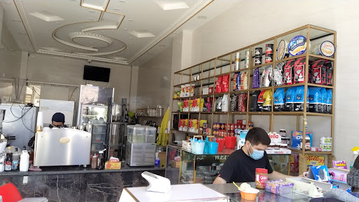 کافه بستنی پینا