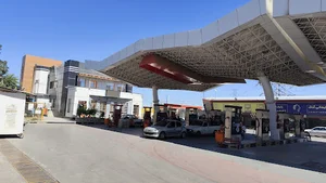 جایگاه بنزین و CNG بهمن