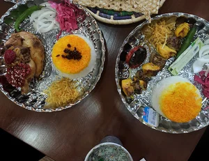 رستوران گیلانی آویشو