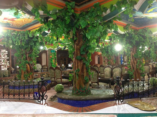 رستوران قصر هنر