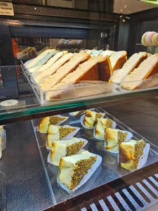 بوتیک شیرینی ژوسه 4