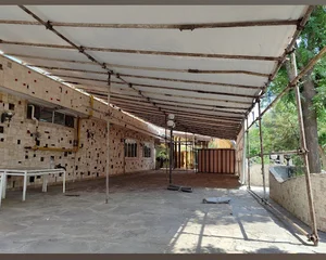 چادر فروتن