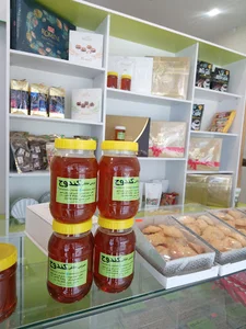 شیرینی خانگی و آبمیوه بستنی کندوج