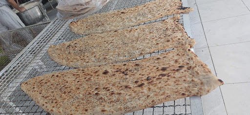 نان سنگکی و بربری کیان‌آباد