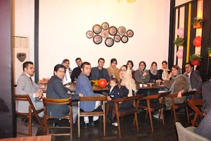 گیتی گستر راهبرد
