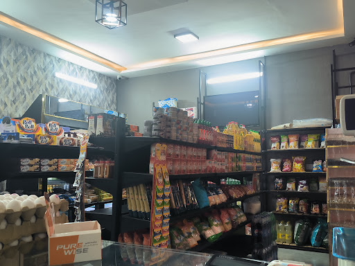 هایپر مارکت لاویز