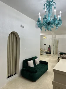 سالن زیبایی شادی بقائی