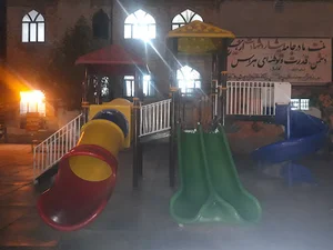 زمین بازی کودکان
