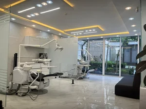 کلینیک دندانپزشکی سیب 2