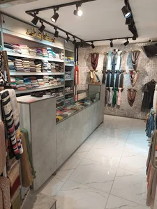 اسکارف لند