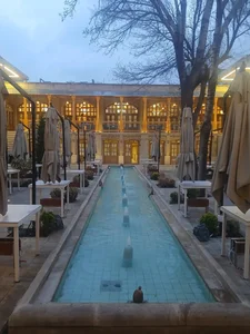 عمارت دهلیز