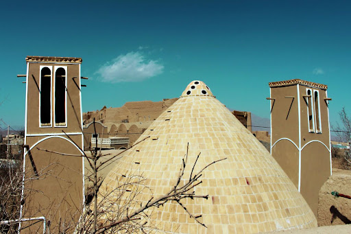 آب انبار water reservoir Lion