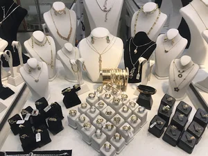 قصر مروارید طلا فروشی Ghasre Morvarid Jewelry