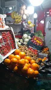 میوه فروشی نقی رحیمی