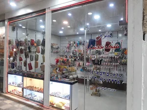گالری انتیک حدیث