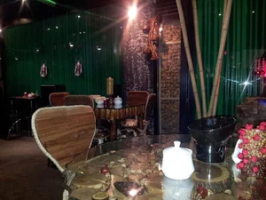 کافه فانوس سرخ