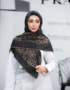 آنلاین شاپ شال و روسری رخ مانا