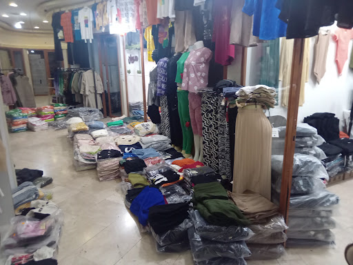 فروشگاه پوشاک میلاد