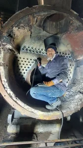تاسیسات لوله‌کشی و موتورخانه در پونک