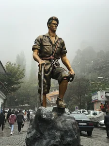 تندیس کوهنورد