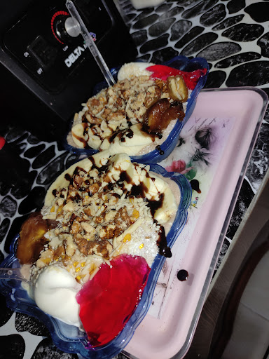 آبمیوه بستنی گرند