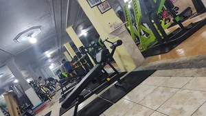 باشگاه بدنسازی مکس فیت