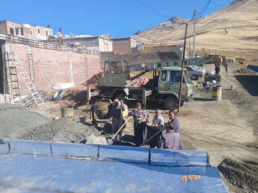 تعمیرگاه تراکتور سامان عزیزی