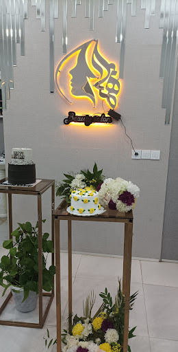سالن زیبایی همتا