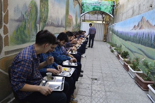 دبیرستان غیر دولتی خردمند
