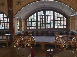 رستوران سه کاج 3