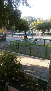 باغچه خانوادگی کریمی