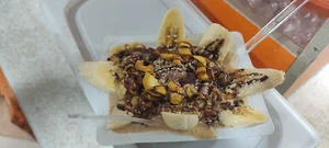 بستنی سنتی بروجرد نبش میدان تختی