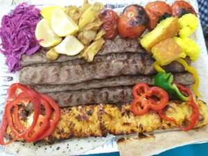 تهیه غذا و بیرون‌بر رکنی‌پور