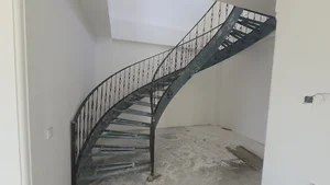 شرکت مازند پله گردان قائم