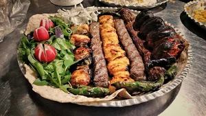 کافه رستوران ریحانه