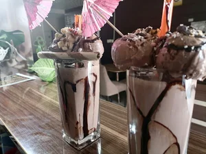 کافی شاپ کوک