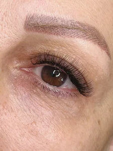 خدمات تخصصی مژه و لیفت زینا 3