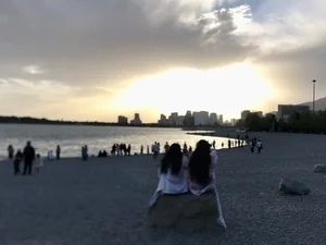 ساحل سنگ ریزه 2