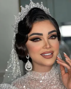 سالن زیبایی اِلارو
