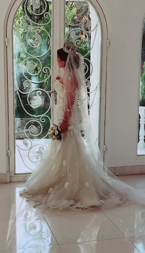 مزون لباس عروس روژان