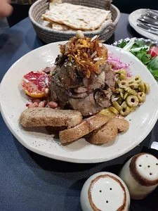 کافه هفت صبح