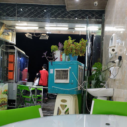 پیتزا و همبرگر ۱۰۱