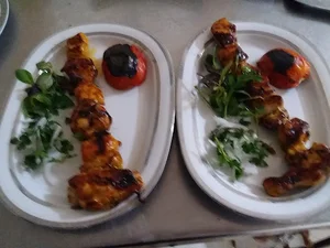 واحد پذیرایی رندی