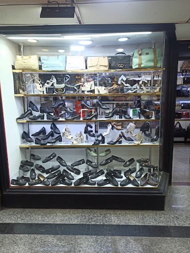کیف و کفش دیاموند