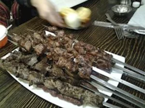 چلو کبابی آبشار