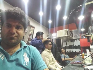 آرایشگاه بابک