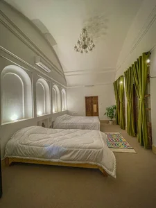 بومگردی کهنه درخت