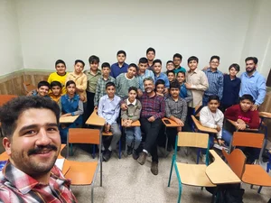 دبیرستان پسرانه دکتر حسابی یک دوره اول 4